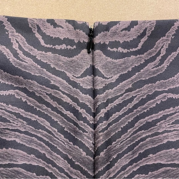 White Fox Boutique Love On Top Zebra Mini Skirt Size XL New With Tag - Picture 4 of 12